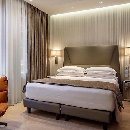 Hotel Cavour Милан Экстерьер фото