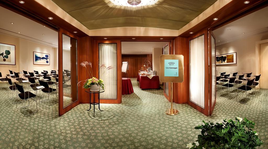 Hotel Cavour Милан Экстерьер фото