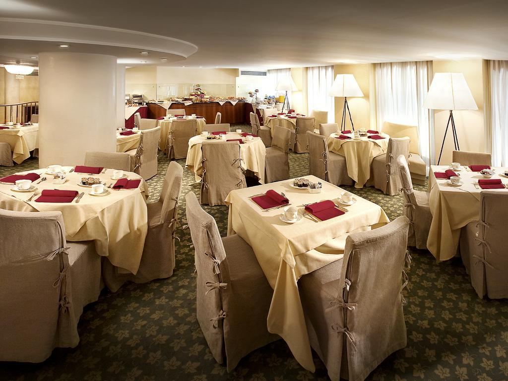 Hotel Cavour Милан Экстерьер фото